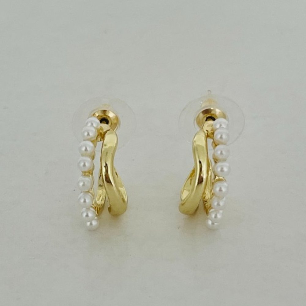 🌟 New 🌟 Fashionable Faux Pearl Decor Hoop Earrings - Picture 5 of 6